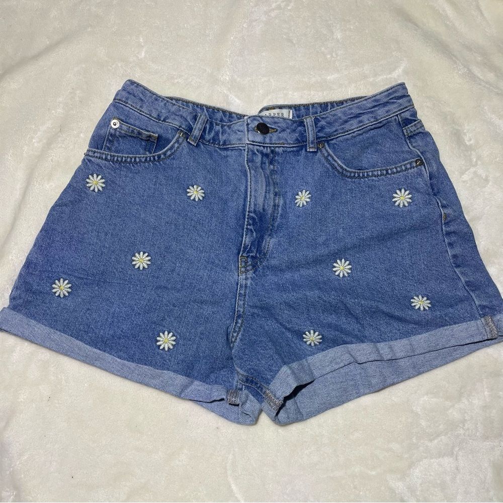 Denim Jean Daisy Embroidered Cuffed Women's Shorts